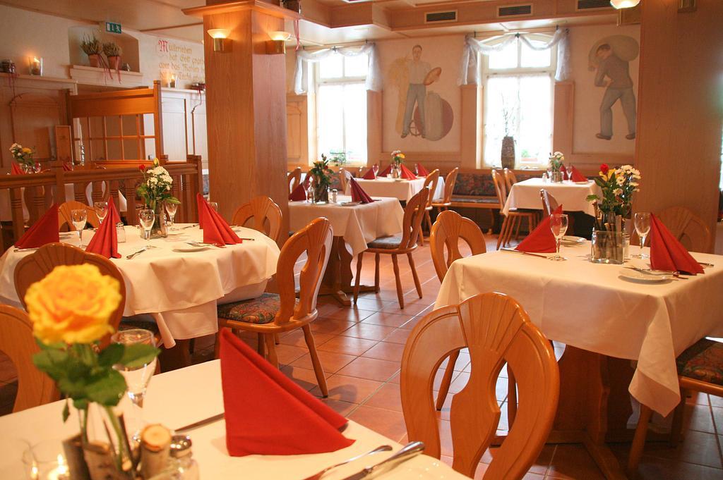 Hotel Muehlenhof Lollar Extérieur photo